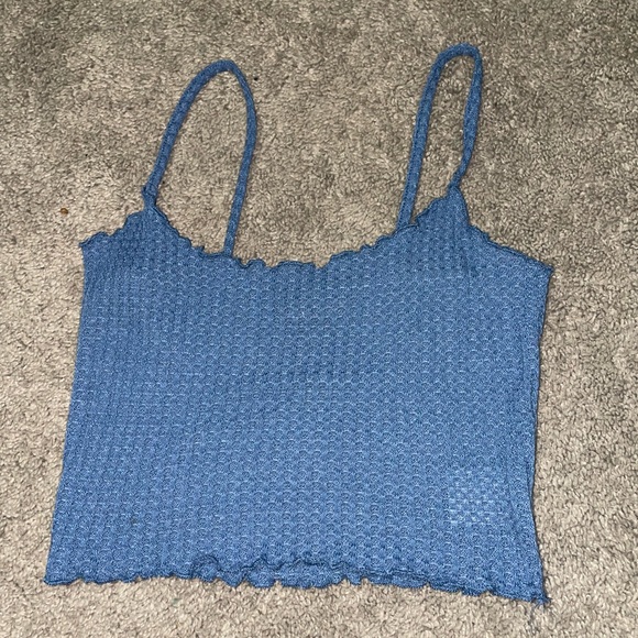 2 Tank Tops - Picture 4 of 5